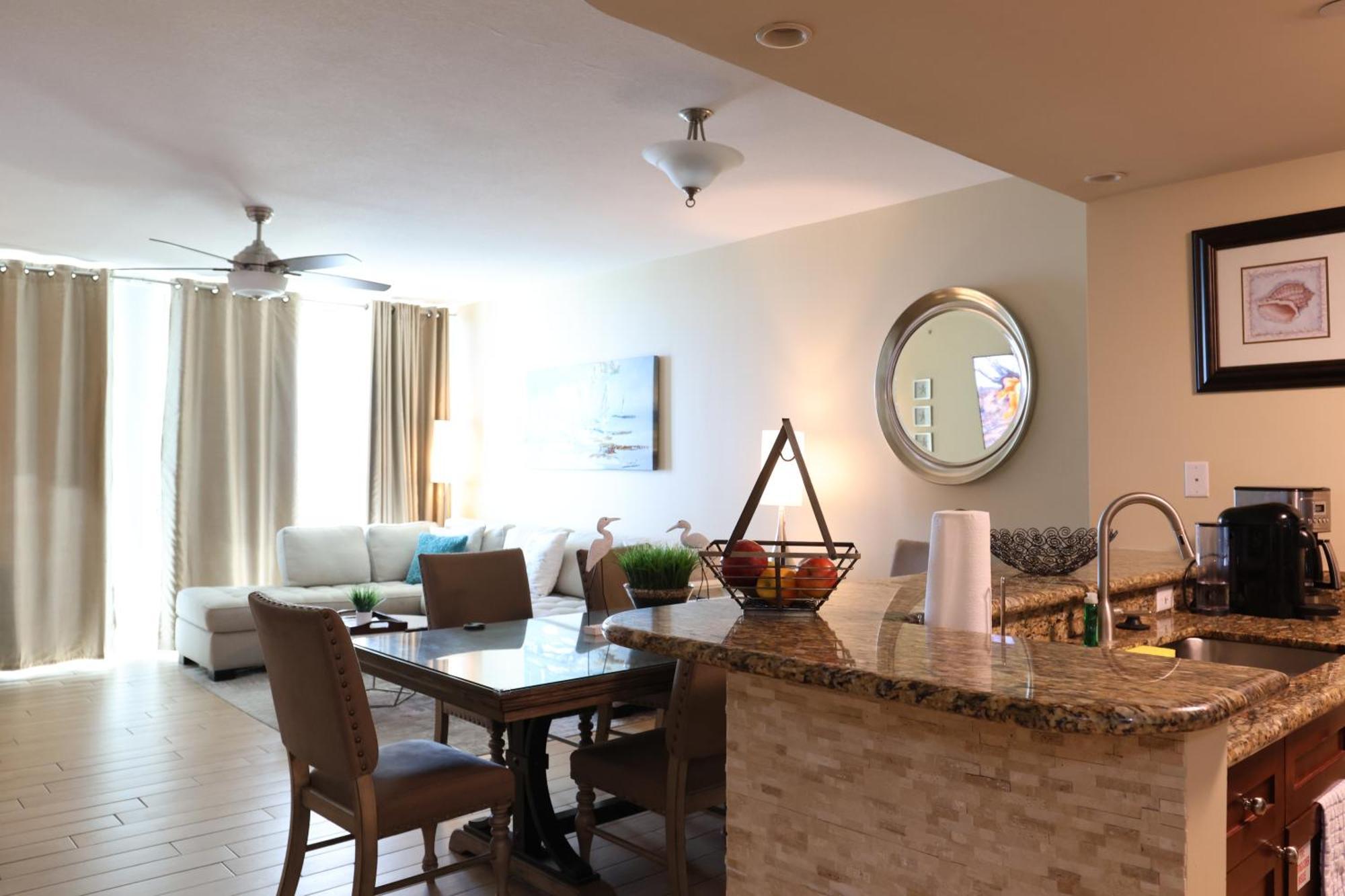 Aqua 1504 Beachfront Condo With Free Beach Chairs Panama City Beach Eksteriør billede